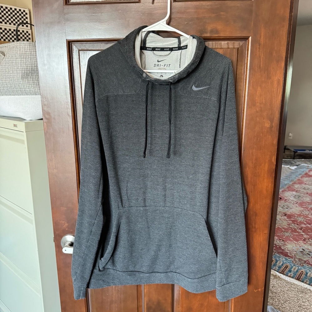 Nike Men's Charcoal Gray Dri-FIT Pullover Hoodie
